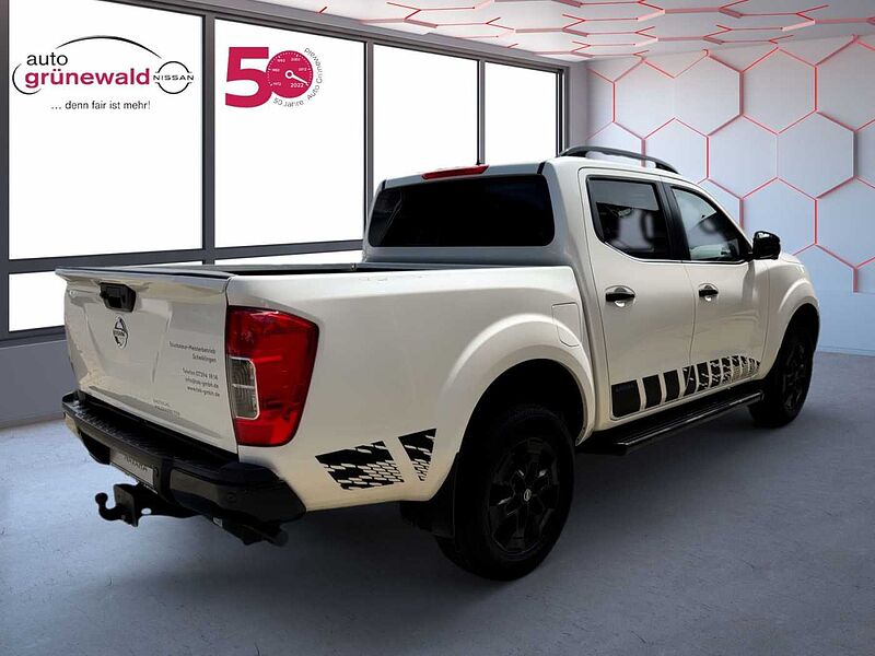 Nissan Navara NP300 N-Guard Double Cab 4x4